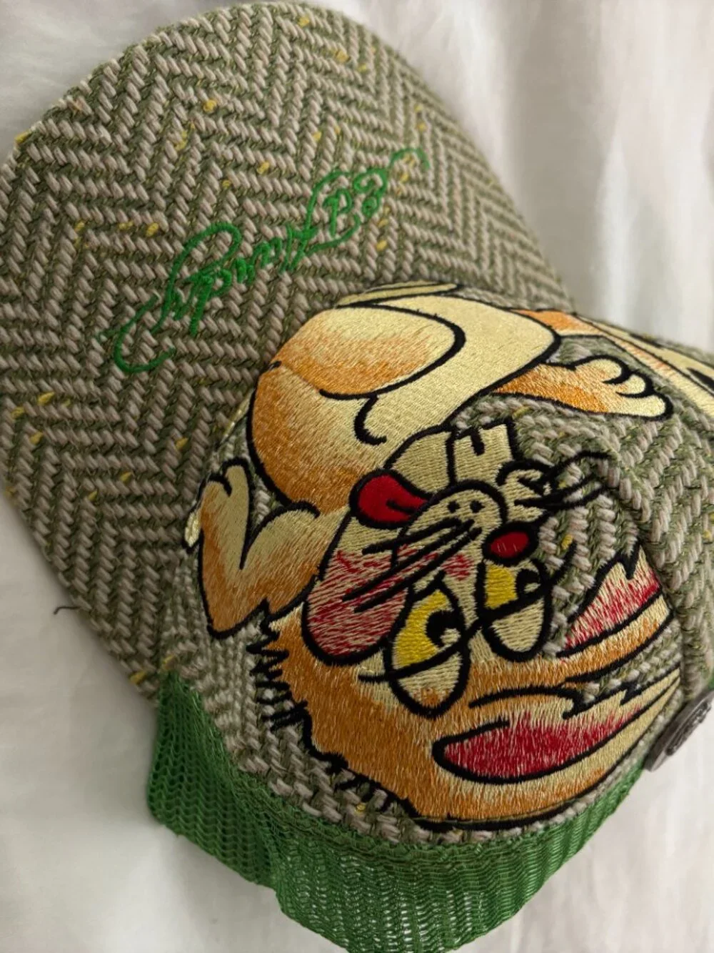 Ed Hardy Trucker Hat w/Fun Rabbit Design - Never Worn, Excellent Condition